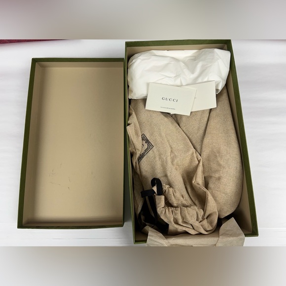 Gucci Interlocking-g Leather Loafers in Cocoa - Picture 6 of 8